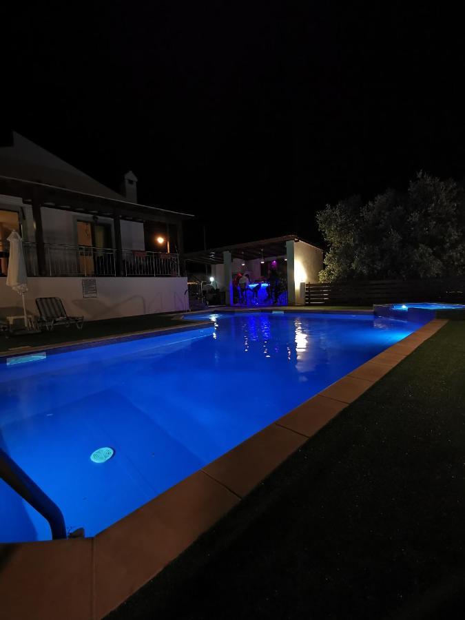 Вилла Yiannos House Evrykhou Экстерьер фото